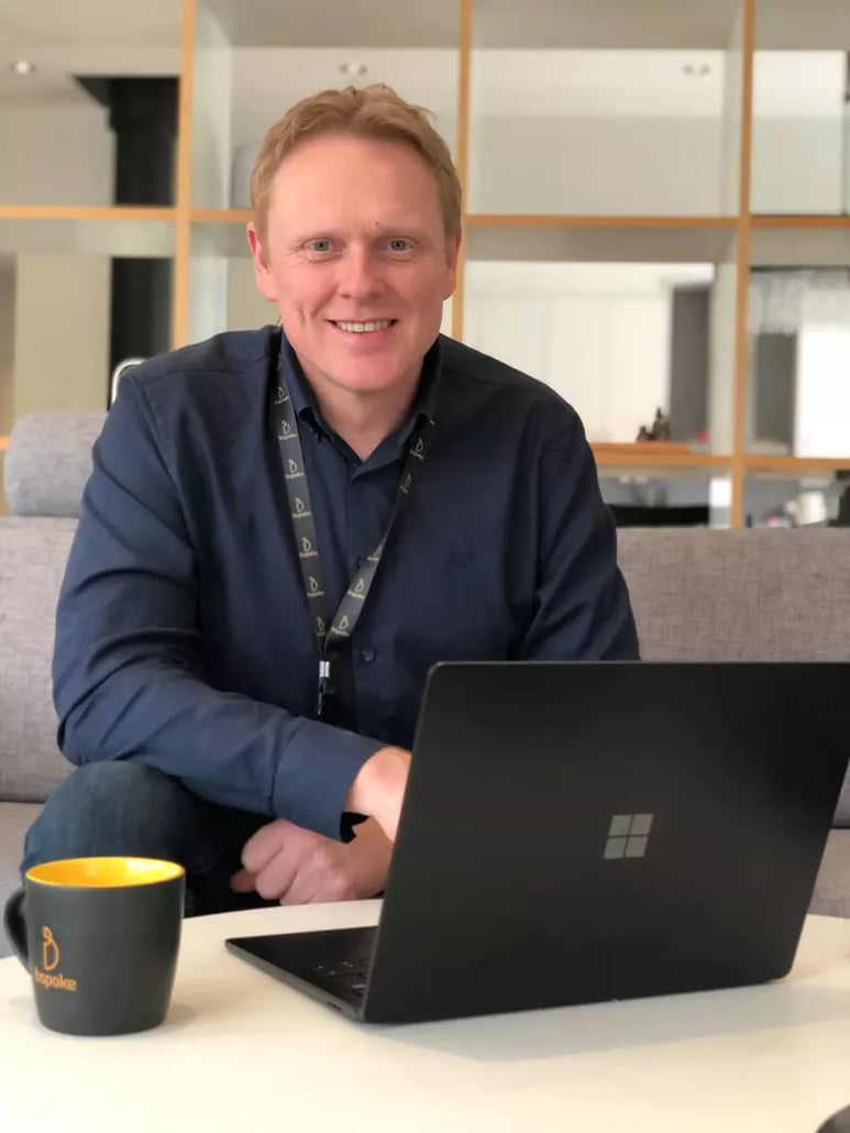 Jan Erik - bespoke - hjemmekontor