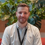 mikael-profilbilde-konsulent