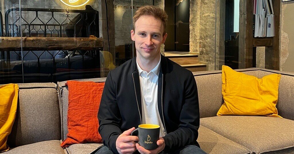 Yaron ønskes velkommen hos bspoke